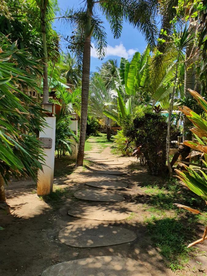 Charisma Beach Resort Siquijor Exterior photo